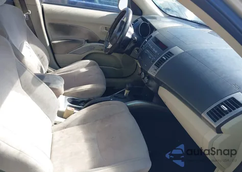 2008 Mitsubishi Outlander Ls z USA, uszkodzony, nr VIN JA4MS31X28Z008739